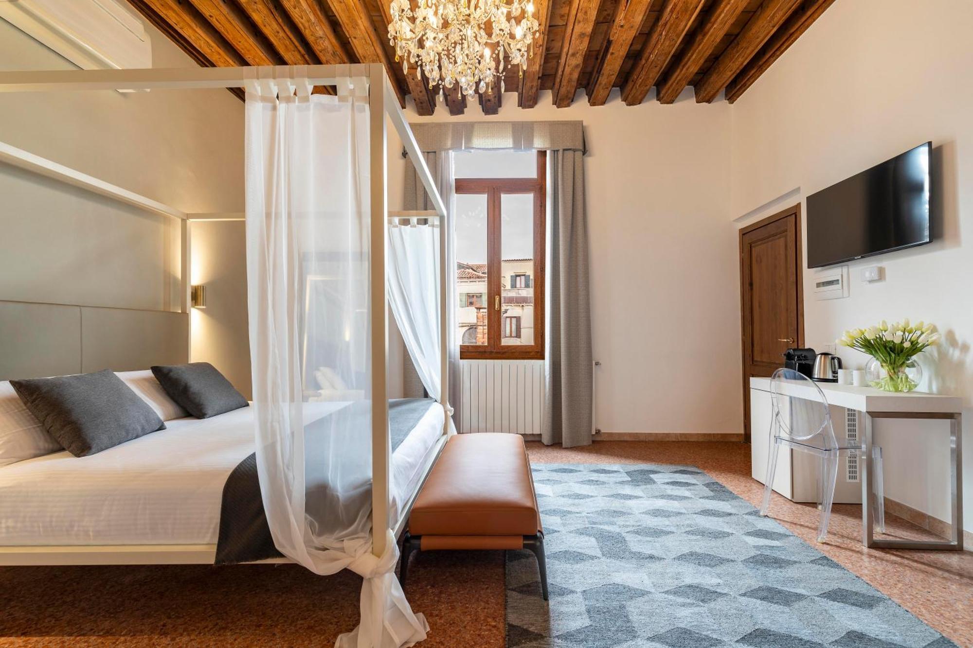 Vivaldi Suites R&R Venice Exterior photo